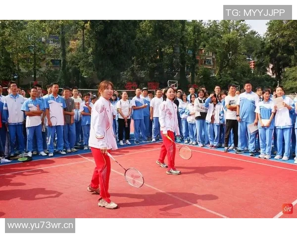 李丽独家分享足球心得与技巧助你提升球技的必读指南 李丽独家分享足球心得与技巧助你提升球技的必读指南